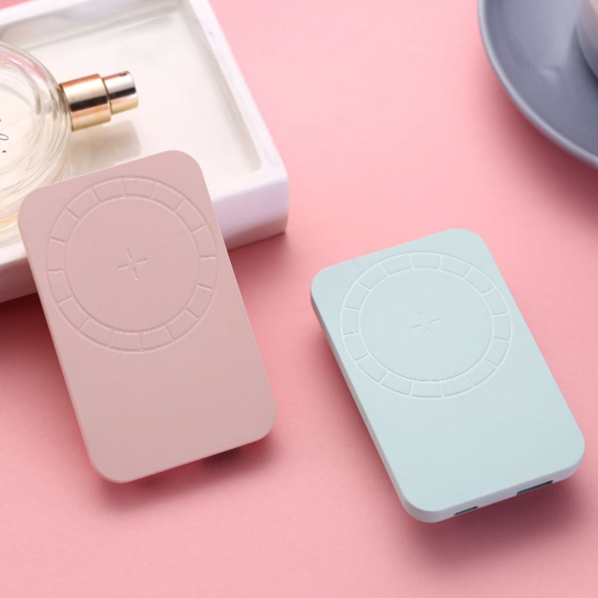 Magnetic Wireless Power Bank for iPhone